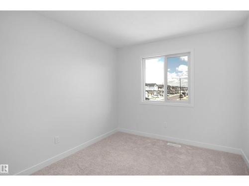 22509 83A Av Nw, Edmonton, AB 