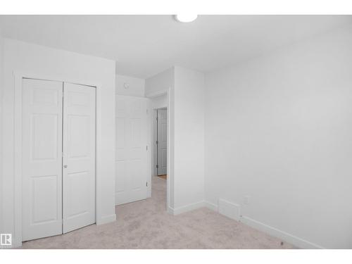 22509 83A Av Nw, Edmonton, AB 