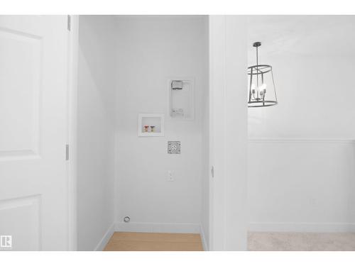 22509 83A Av Nw, Edmonton, AB 