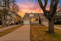 1107 ROYAL YORK ROAD  Toronto, ON M8X 2G8