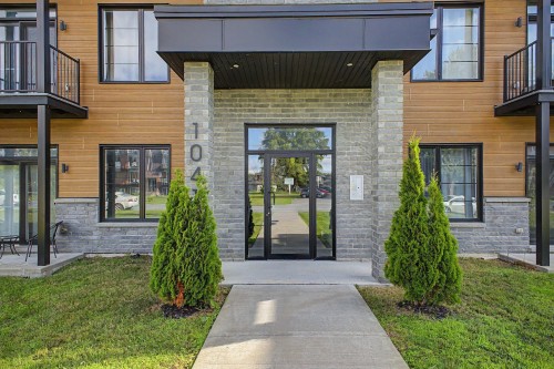 Façade - 1041 Rue Racine, Farnham, QC - Outdoor