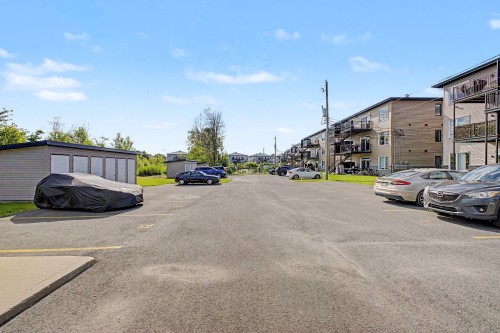 Stationnement - 1041 Rue Racine, Farnham, QC - Outdoor