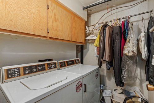 Salle de lavage - 6590B Ch. Kildare, Côte-Saint-Luc, QC - Indoor Photo Showing Laundry Room