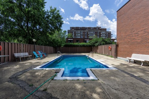 Piscine - 6590B Ch. Kildare, Côte-Saint-Luc, QC - Outdoor With In Ground Pool
