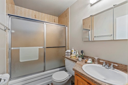 Salle de bains attenante à la CCP - 6590B Ch. Kildare, Côte-Saint-Luc, QC - Indoor Photo Showing Bathroom
