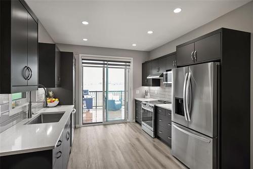 82 Jim Gauthier Dr, Winnipeg, MB 
