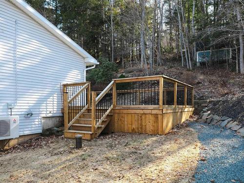 212 Howe Avenue, Fall River, NS 