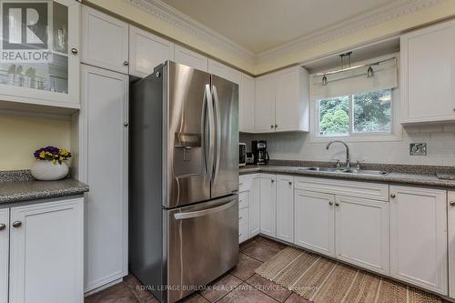 12 Branthaven Drive, Hamilton, ON 
