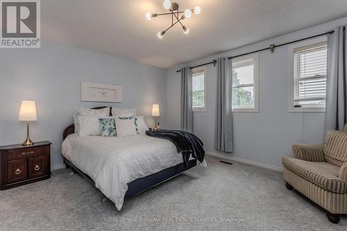 12 Branthaven Drive, Hamilton, ON 