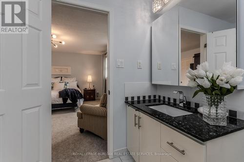 12 Branthaven Drive, Hamilton, ON 