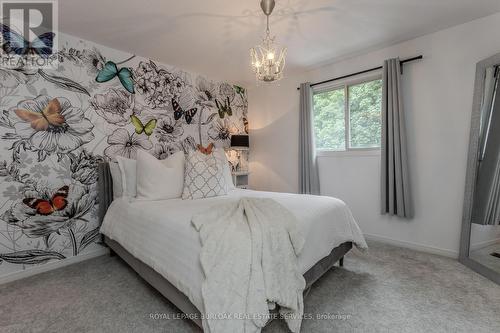 12 Branthaven Drive, Hamilton, ON 