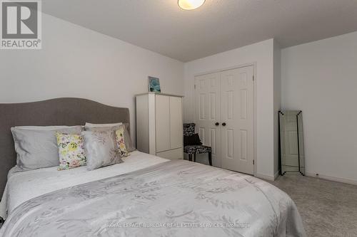 12 Branthaven Drive, Hamilton, ON 