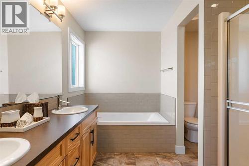 134 Masters Point Se, Calgary, AB 