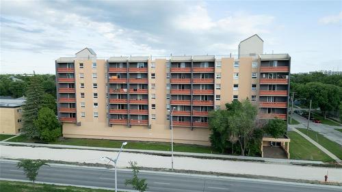 410 1030 Grant Avenue  Winnipeg, MB R3M 2A2