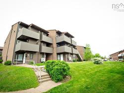 19 4 Rose Way  Dartmouth, NS B2Y 4L9