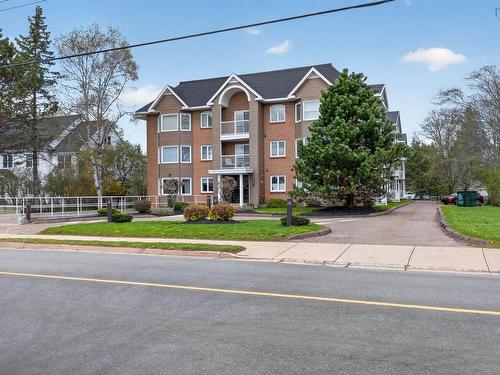 204 403 Prince Street  Truro, NS B2N 1E6
