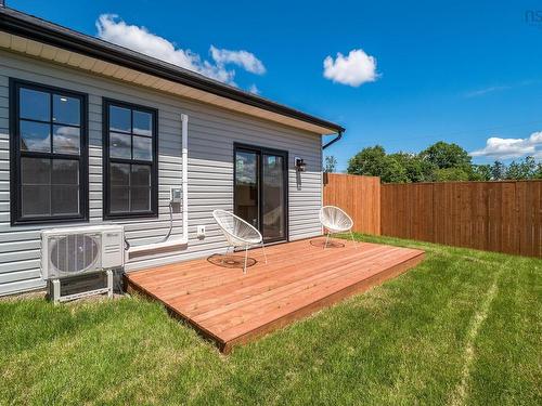5 Mccully Crescent, Hantsport, NS 