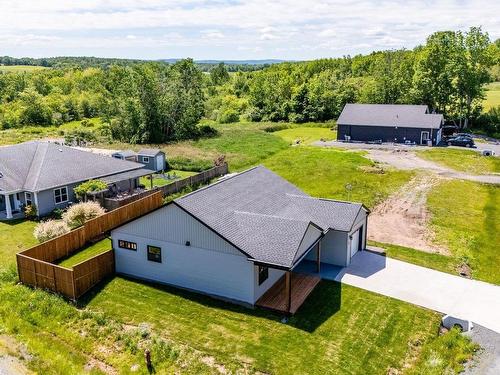 5 Mccully Crescent, Hantsport, NS 
