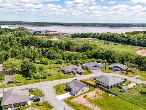 5 Mccully Crescent, Hantsport, NS 
