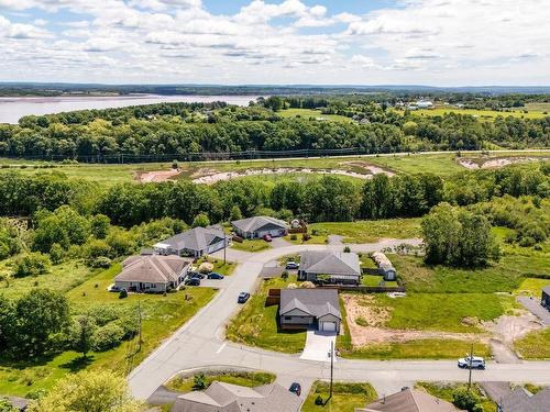 5 Mccully Crescent, Hantsport, NS 