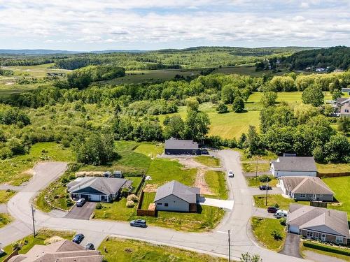 5 Mccully Crescent, Hantsport, NS 