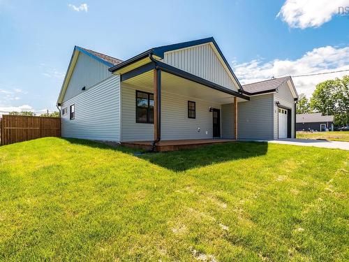 5 Mccully Crescent, Hantsport, NS 