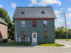 44 Weymouth Street Charlottetown, PE C1A 4Y5