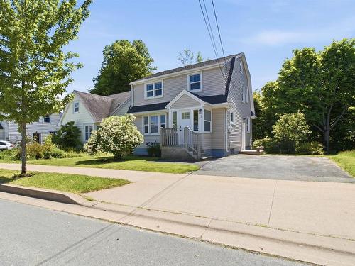 17 Joffre Street, Dartmouth, NS 