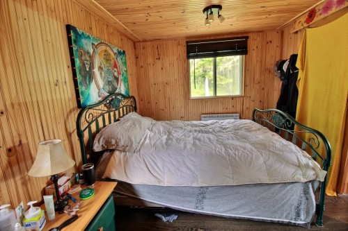 Bedroom - 3 Ch. Du Roc, Saint-Aimé-Des-Lacs, QC 