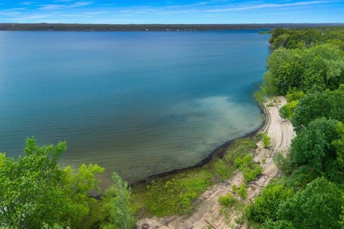 Vue sur l'eau - 103 Ch. Frazer, Pontiac, QC 