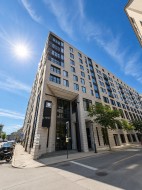 200-340 Rue du Champ-de-Mars  Montréal (Ville-Marie), QC H2Y 3Z8