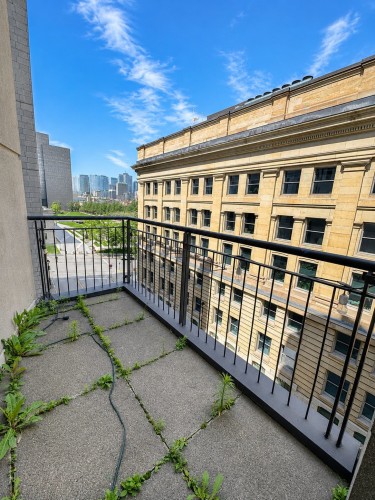 Vue - 200-340 Rue Du Champ-De-Mars, Montréal (Ville-Marie), QC 
