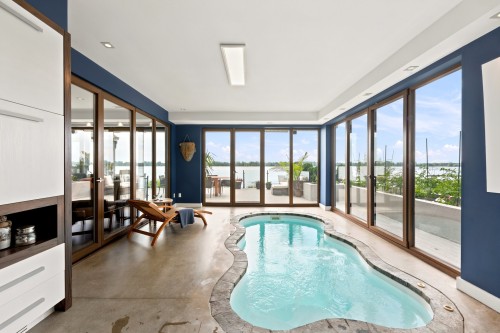 Piscine - 33 Rue Rochefort, Repentigny (Repentigny), QC - Indoor Photo Showing Other Room With In Ground Pool