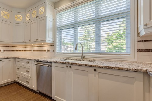 Kitchen - 417 Av. Des Crécerelles, Beaconsfield, QC 