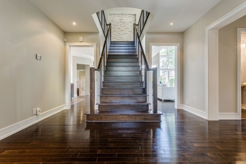 Staircase - 417 Av. Des Crécerelles, Beaconsfield, QC 