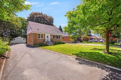 35 Jodphur Avenue  Toronto, ON M9M 2J3