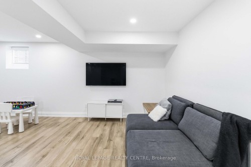 1590 Clitherow Street, Milton, ON 