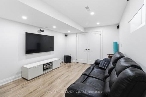 1590 Clitherow Street, Milton, ON 