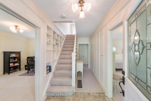 6995 Second Line W, Mississauga, ON - Indoor Photo Showing Other Room
