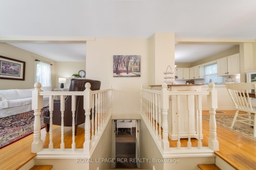 6995 Second Line W, Mississauga, ON - Indoor Photo Showing Other Room