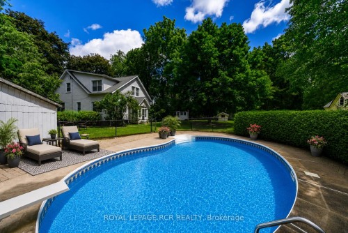 6995 Second Line W, Mississauga, ON - Outdoor With In Ground Pool With Backyard