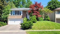 59 Valentine Drive Toronto, ON M3A 3J7