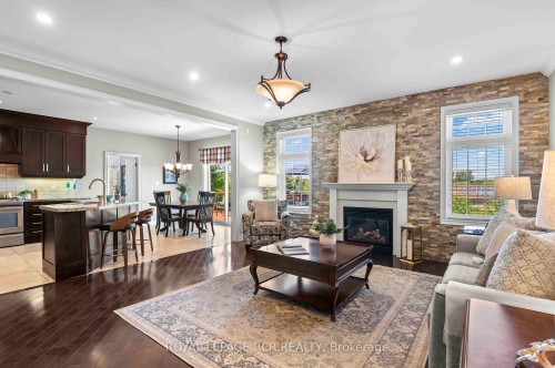 6 Masters Creek Boulevard, Mono, ON - Indoor Photo Showing Living Room With Fireplace