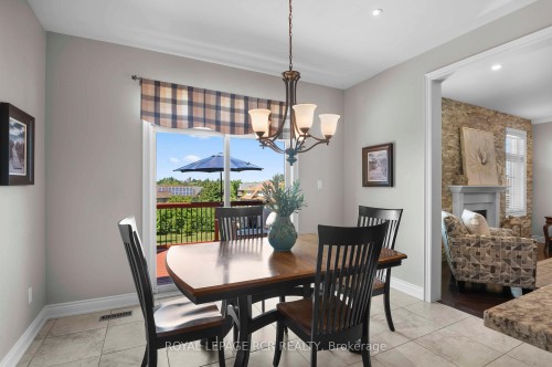 6 Masters Creek Boulevard, Mono, ON - Indoor Photo Showing Dining Room