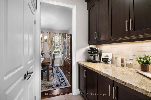 6 Masters Creek Boulevard, Mono, ON - Indoor Photo Showing Kitchen