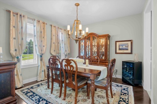 6 Masters Creek Boulevard, Mono, ON - Indoor Photo Showing Dining Room