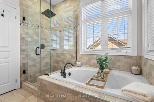 6 Masters Creek Boulevard, Mono, ON - Indoor Photo Showing Bathroom