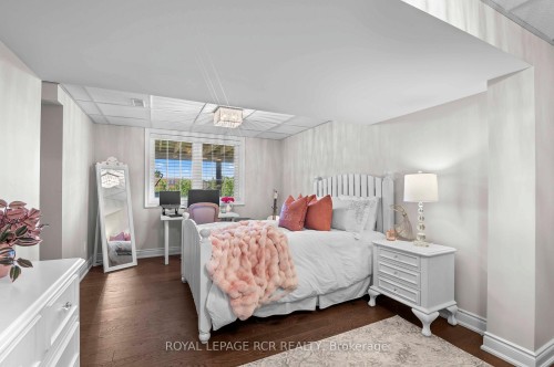 6 Masters Creek Boulevard, Mono, ON - Indoor Photo Showing Bedroom