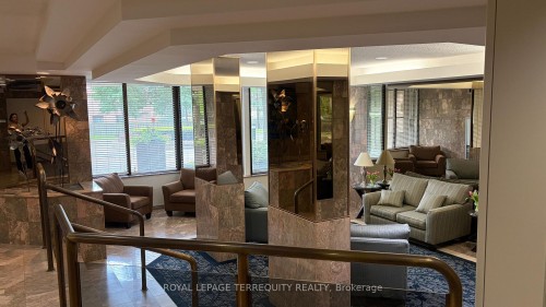 211-20 Cherrytree Drive, Brampton, ON - Indoor Photo Showing Other Room