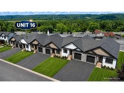 16 Westwood DR  Fredericton, NB E3C 1K7